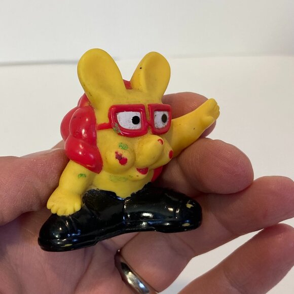 Vintage Tonka Keypers Finder Pointing mini 2" Figure Red Yellow 80s - Picture 2 of 10